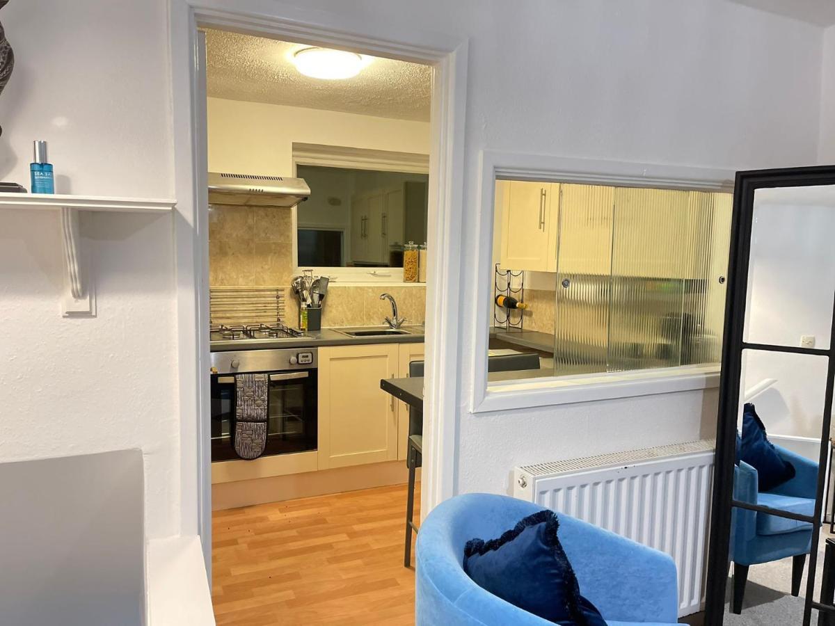 Lovely 1 Bed Home Near Hospital, With Parking & Garden Work Contractor Leisure, Sapphire كامبريدج المظهر الخارجي الصورة