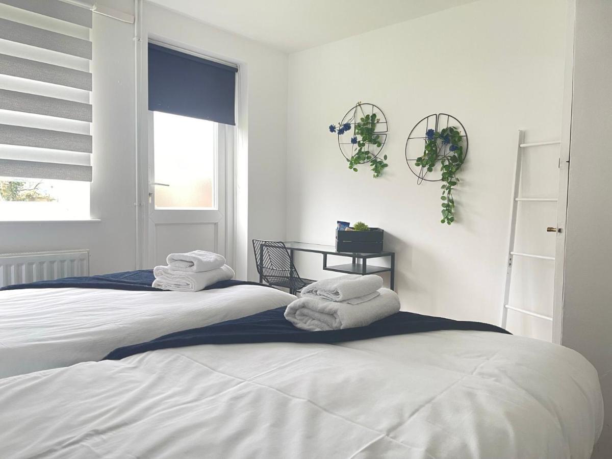 Lovely 1 Bed Home Near Hospital, With Parking & Garden Work Contractor Leisure, Sapphire كامبريدج المظهر الخارجي الصورة